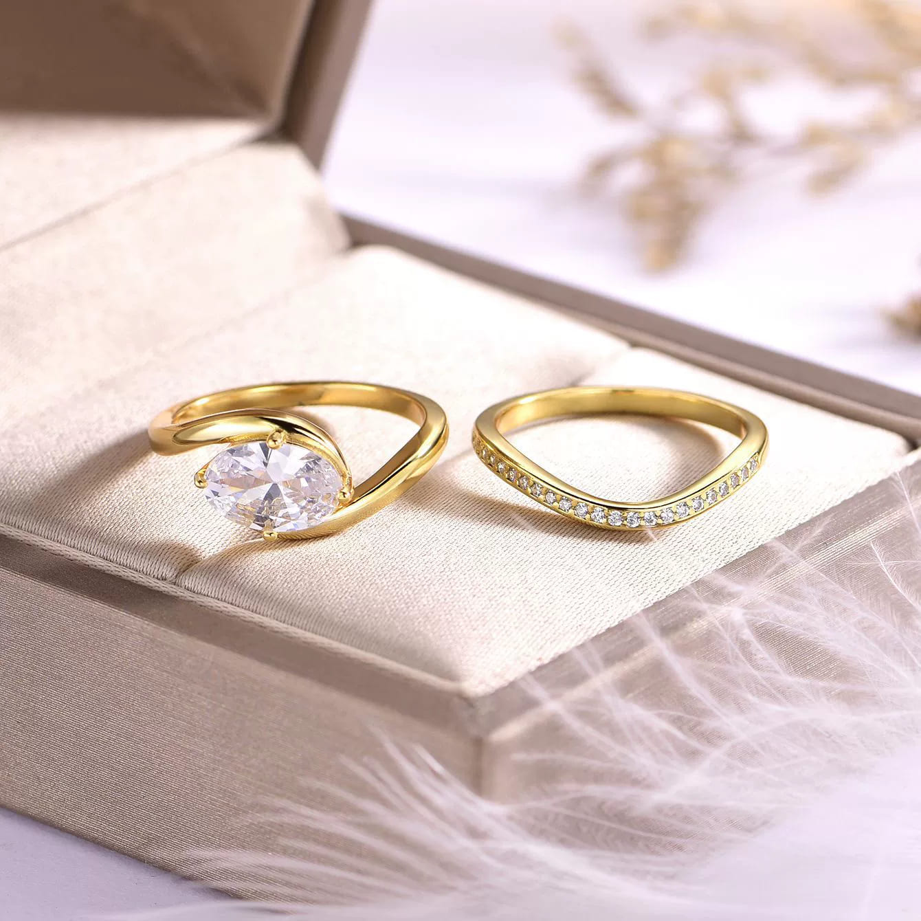 Enchanting Cushion Cut 1.75ct Solitaire Moissanite Ring Sets