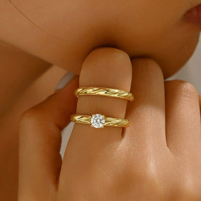 Antique Round Cut 1.0ct Solitaire Moissanite Ring Sets