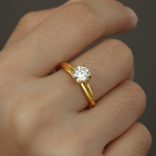 Elegant Round Cut 1.0ct Twist Design Engagement Ring In Sterling Silver